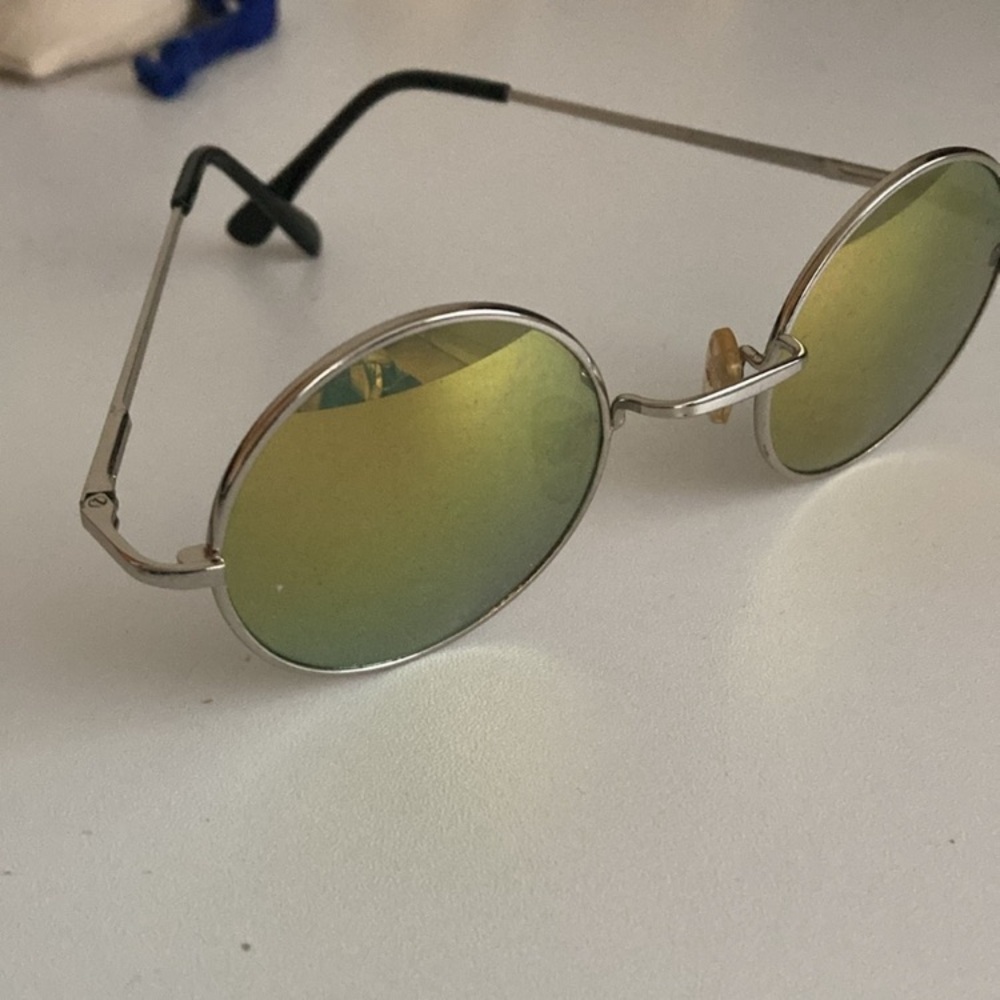 Sunglasses Bundle - image 3